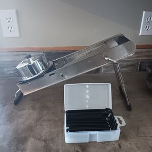 Miu France Professional Mandoline Slicer